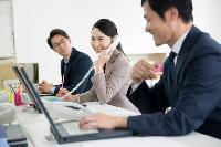 【時給2000円／土日祝休み】建設機械の点検日程調整コールスタッフ（架電・事務）