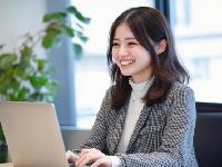 【データ入力/メールお問合せ対応＜無料駐車場あり/服装髪色自由/平日のみ♪＞】